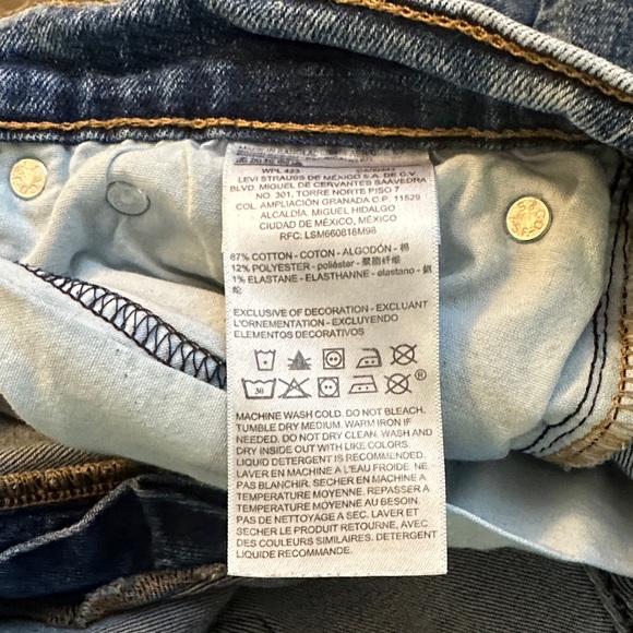 Denizen from Levi's Straight Fit Light Blue Jeans - Picture 3 of 7